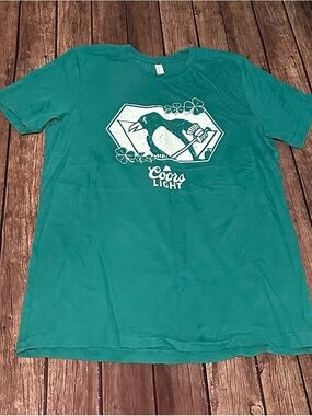 Pittsburgh Penguins/Coors Light Vintage Teal St. Patrick’s Day Graphic Tee